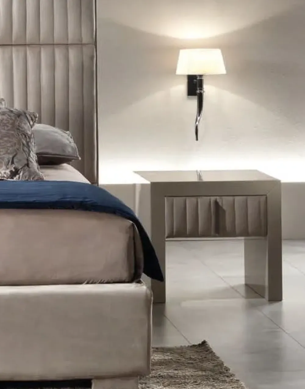 Comodino Como e comodini rivestiti di scontato del 40% Comodini