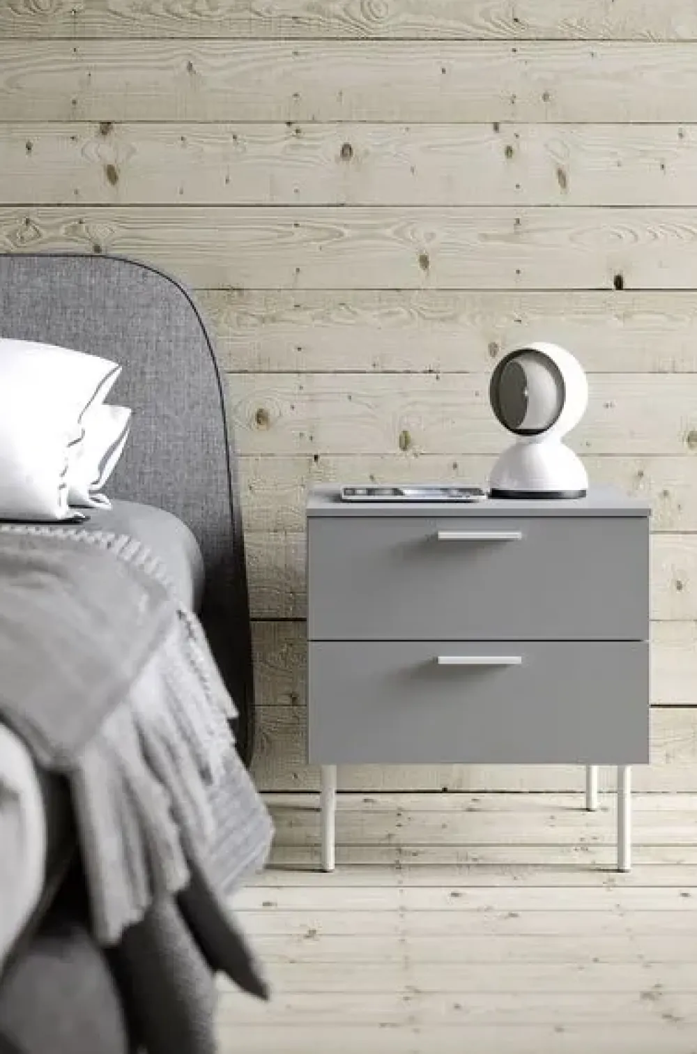 Comodino Comodini con gambe OFFERTA OUTLET^NovaMobili Best