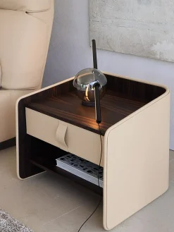 Comodino Gentleman a marchio a prezzo riservato^Flou Best