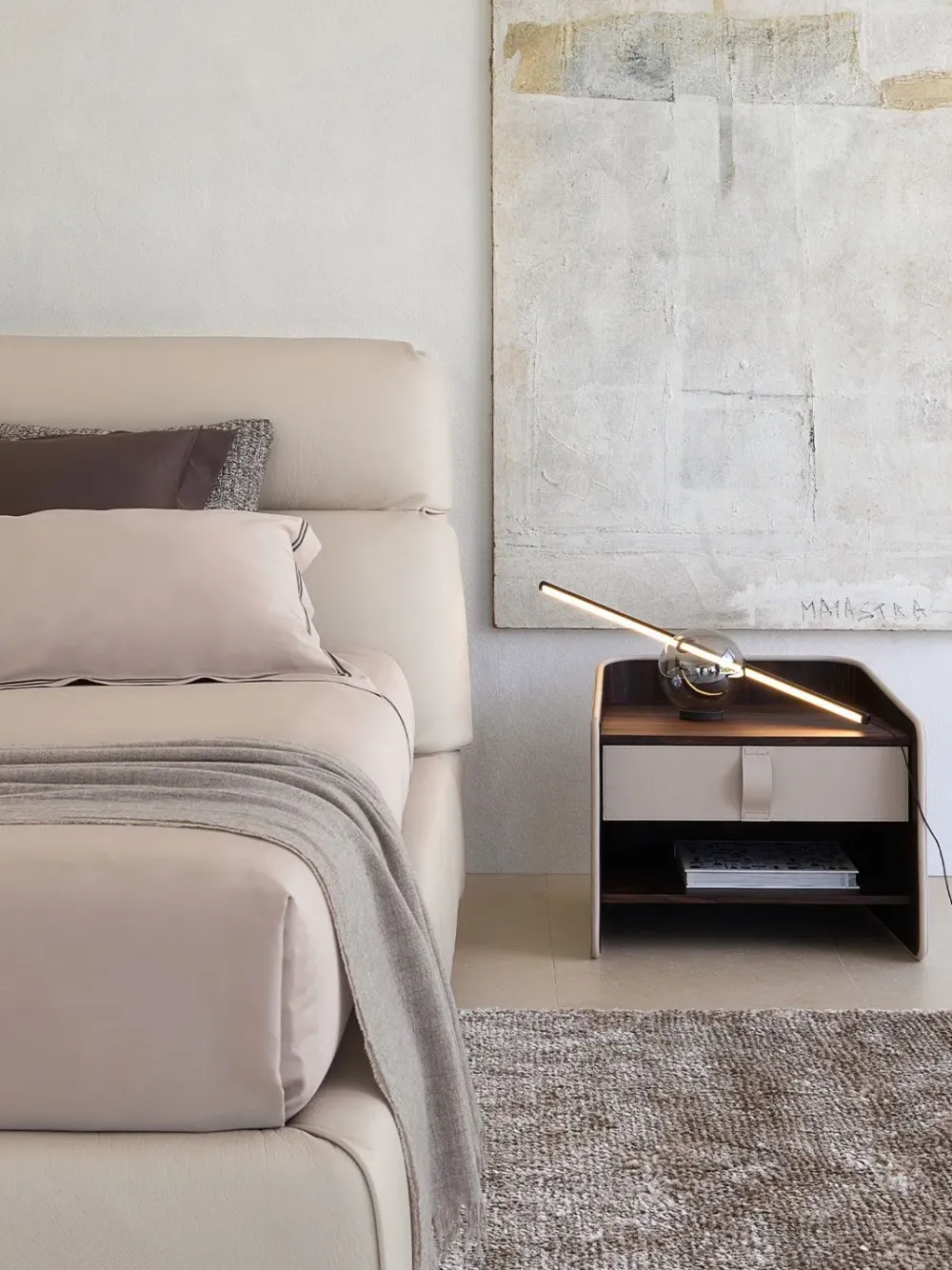 Comodino Gentleman a marchio a prezzo riservato^Flou Best