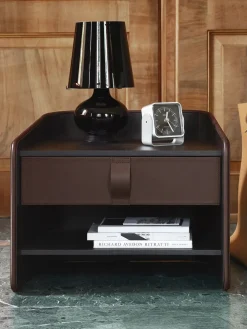 Comodino Gentleman a marchio a prezzo riservato^Flou Best