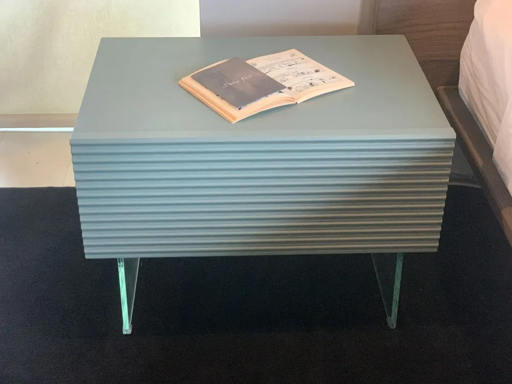 Comodino modello Brick di scontato^Devina Nais Sale