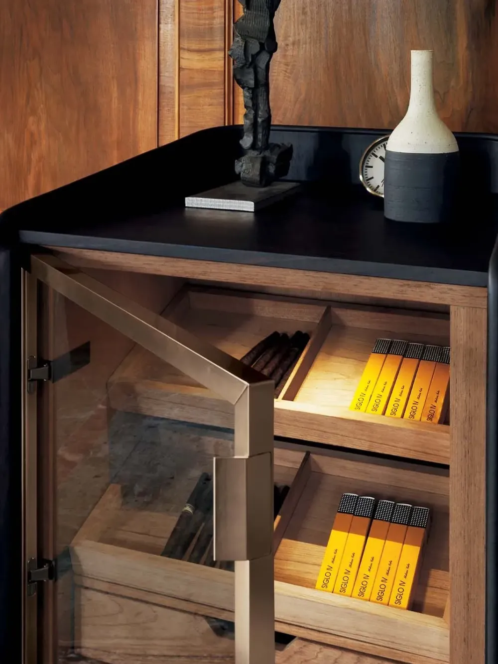 Flou Comodino modello Gentleman di- Comodini