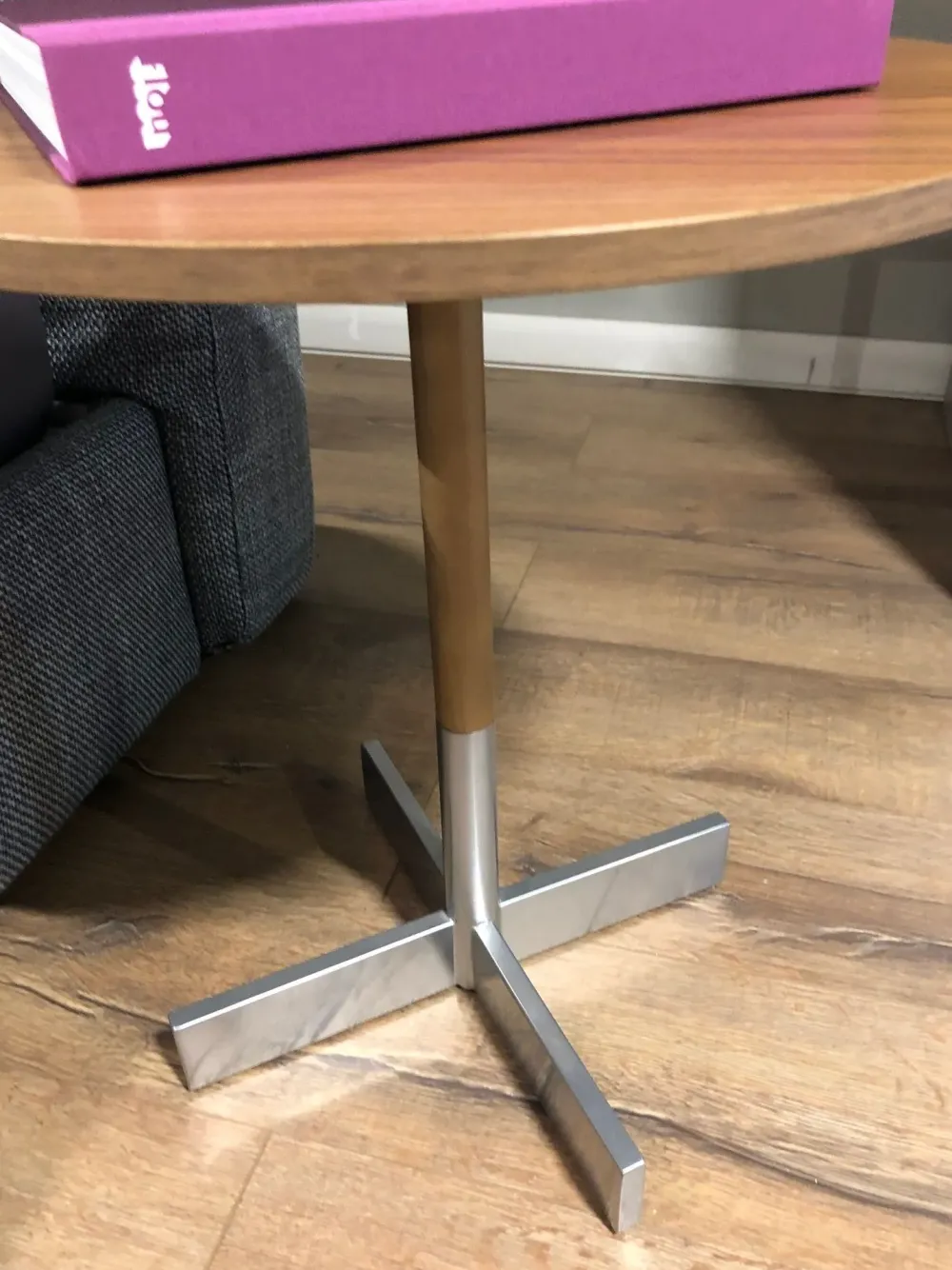 Comodino Nap+tobia di scontato del 59%^Jesse Sale