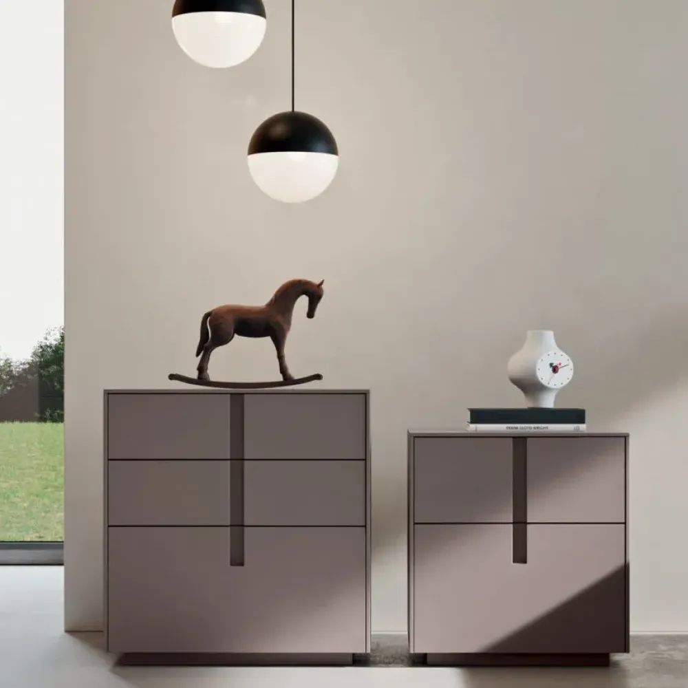 Comodino Gruppo ilo a prezzo scontato in laccato opaco^Orme Sale