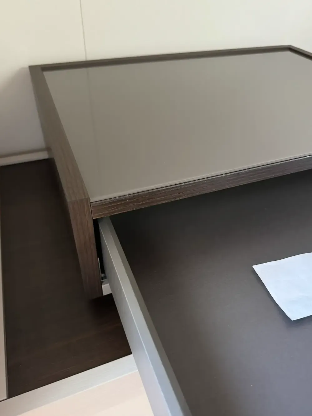 Comodino Replay di a PREZZI OUTLET^Tomasella New