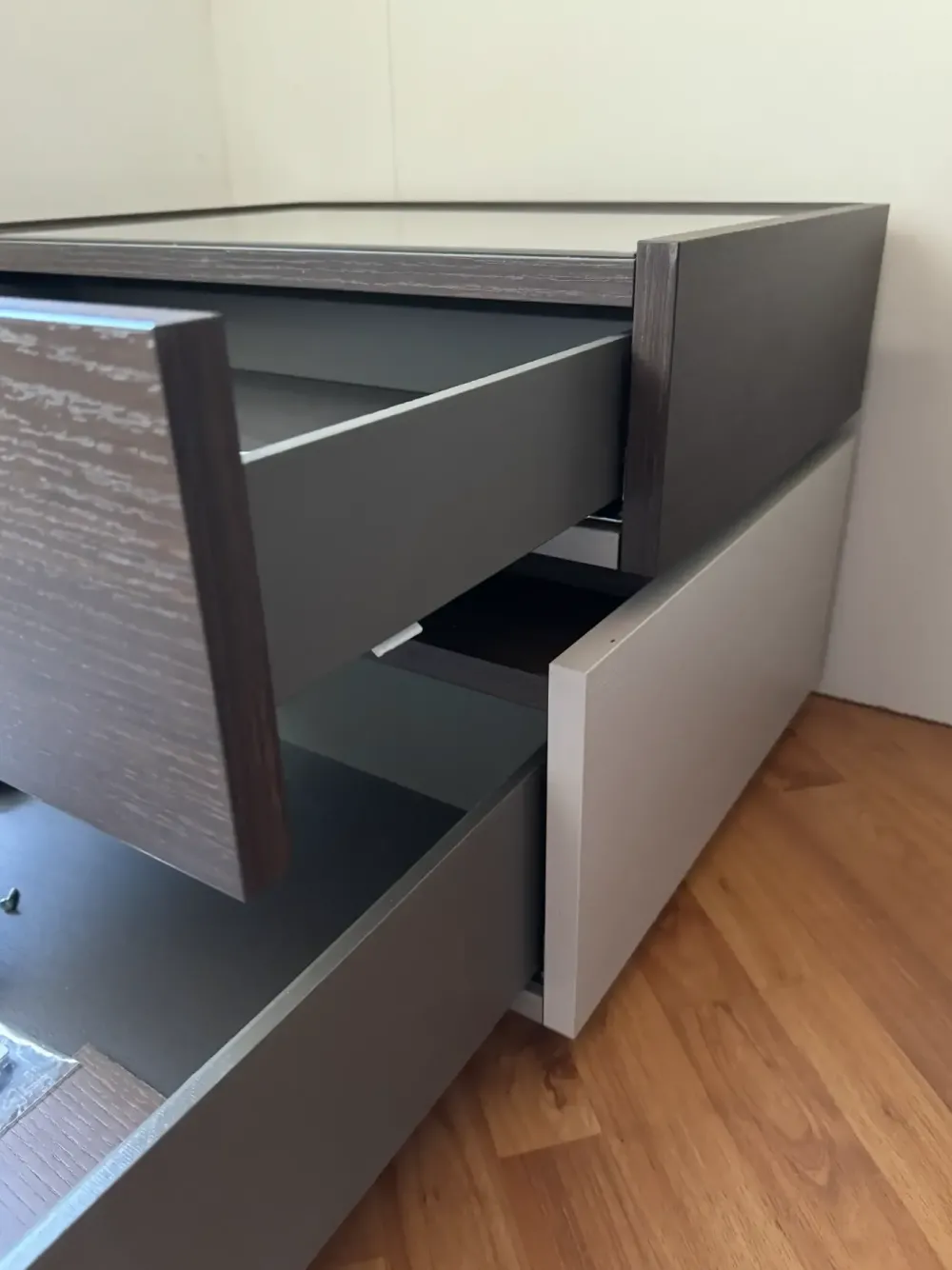 Comodino Replay di a PREZZI OUTLET^Tomasella New