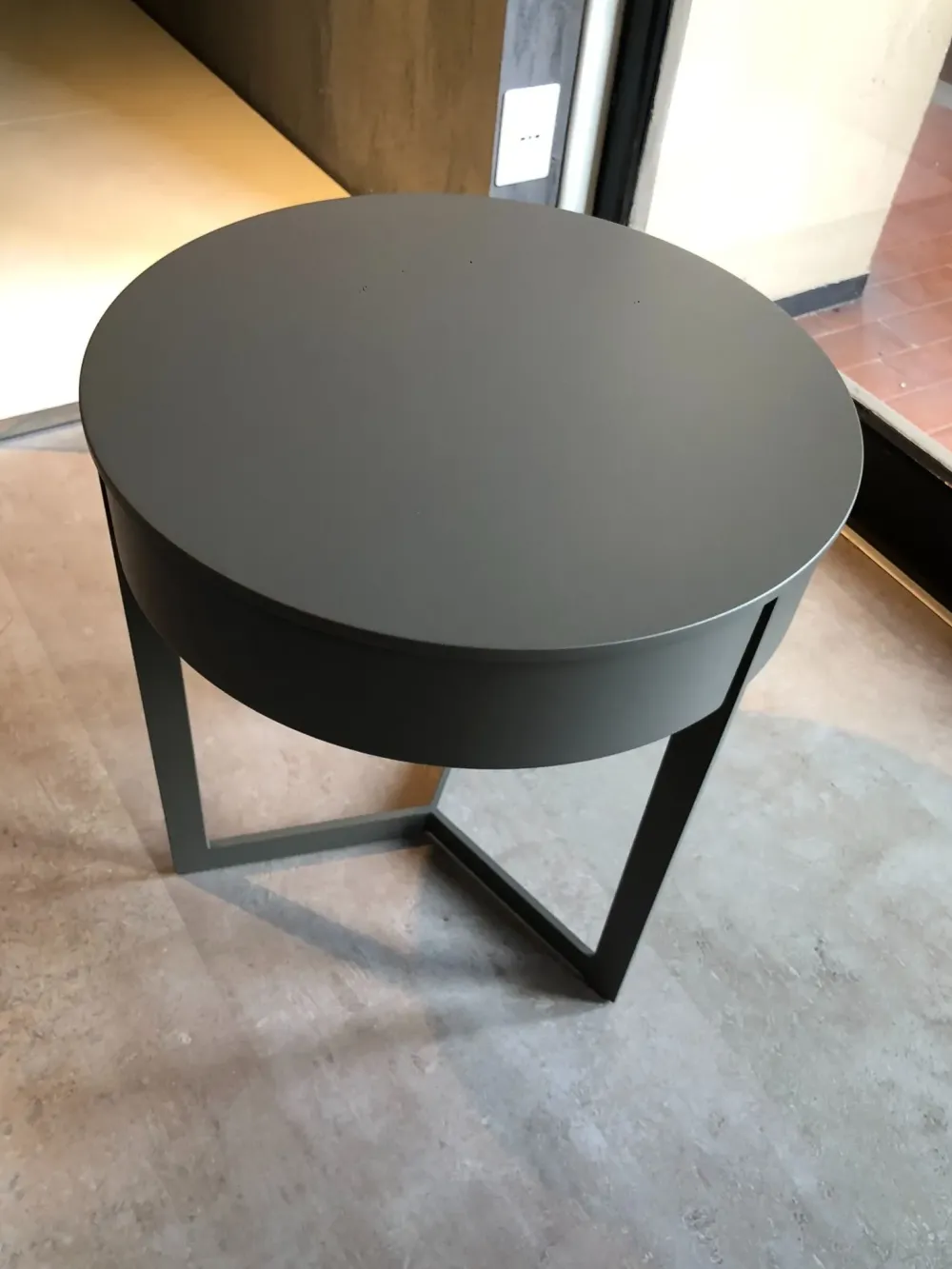 Comodino Sign di a prezzo scontato Comodini