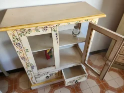 Artigianale Compila il form di richiesta informazioni e scopri il prezzo del mobile M698 vetrinetta- Antiquariato