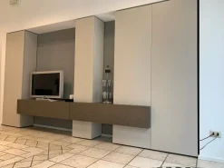 Pianca Composizione per il soggiorno modello Spazio di a prezzo Outlet- Soggiorni Completi