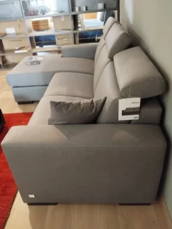 Con penisola Marvin a PREZZO OUTLET scontato del 47%^Doimo Salotti New