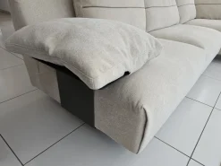 Online Con penisola tessuto modello Atlantis di Divani