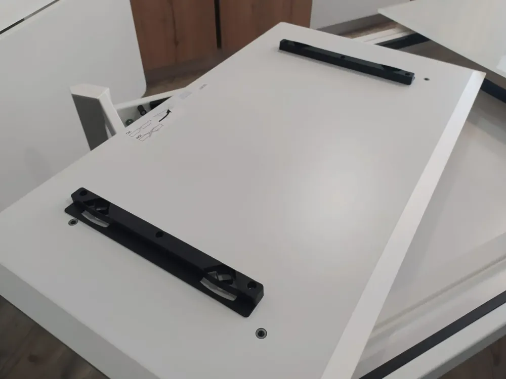 Connubia : Tavolo Pentagon in offerta outlet. Design unico ed elegante.- Tavoli