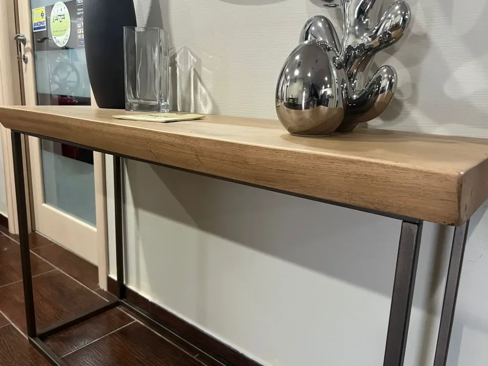 Devina Nais Consolle Consolle free in stile design in Offerta Outlet- Consolle