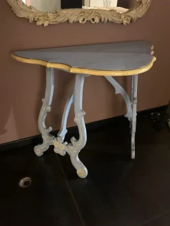 Artigianale Consolle modello Consolle azzurra scontata del 45%- Consolle