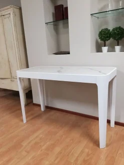 Discount Consolle modello Cross in Offerta Outlet Consolle