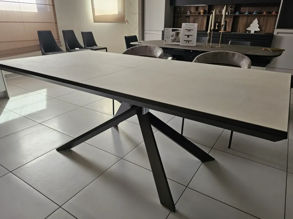 Contatta il venditore per scoprire il prezzo del tavolo Tavolo ceramica luce^Ozzio Best