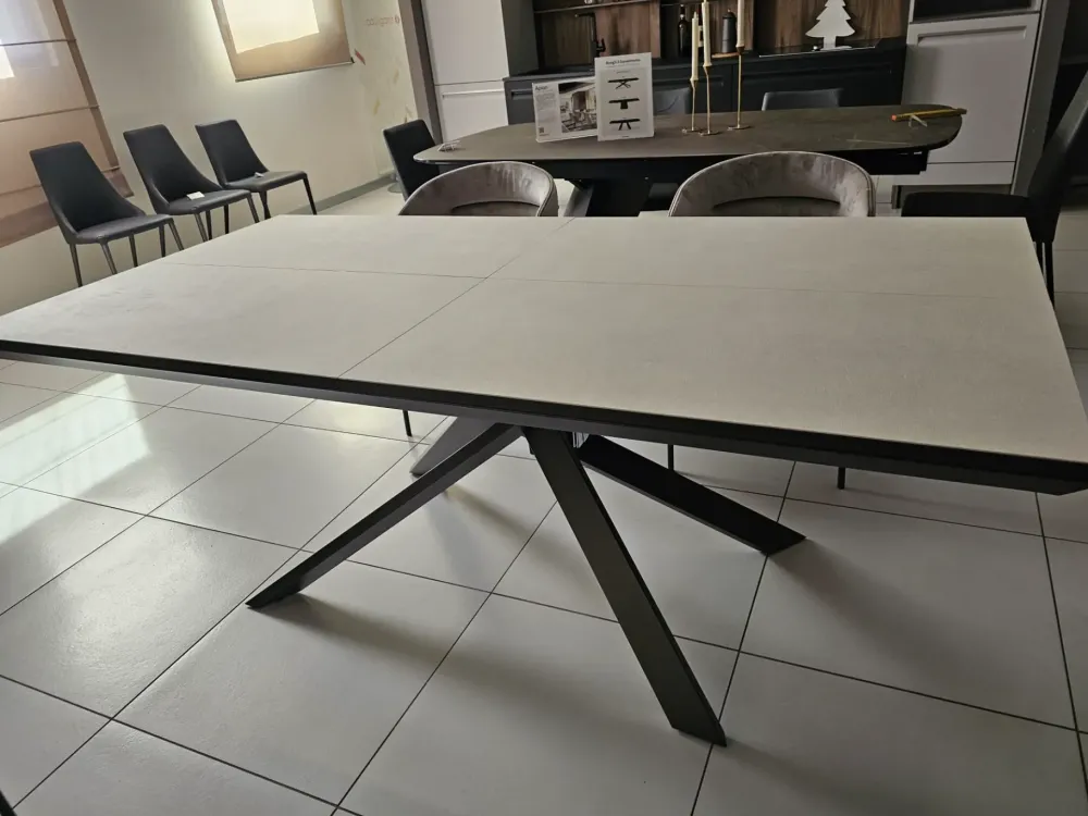 Contatta il venditore per scoprire il prezzo del tavolo Tavolo ceramica luce^Ozzio Best