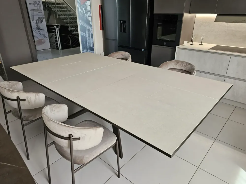 Contatta il venditore per scoprire il prezzo del tavolo Tavolo ceramica luce^Ozzio Best