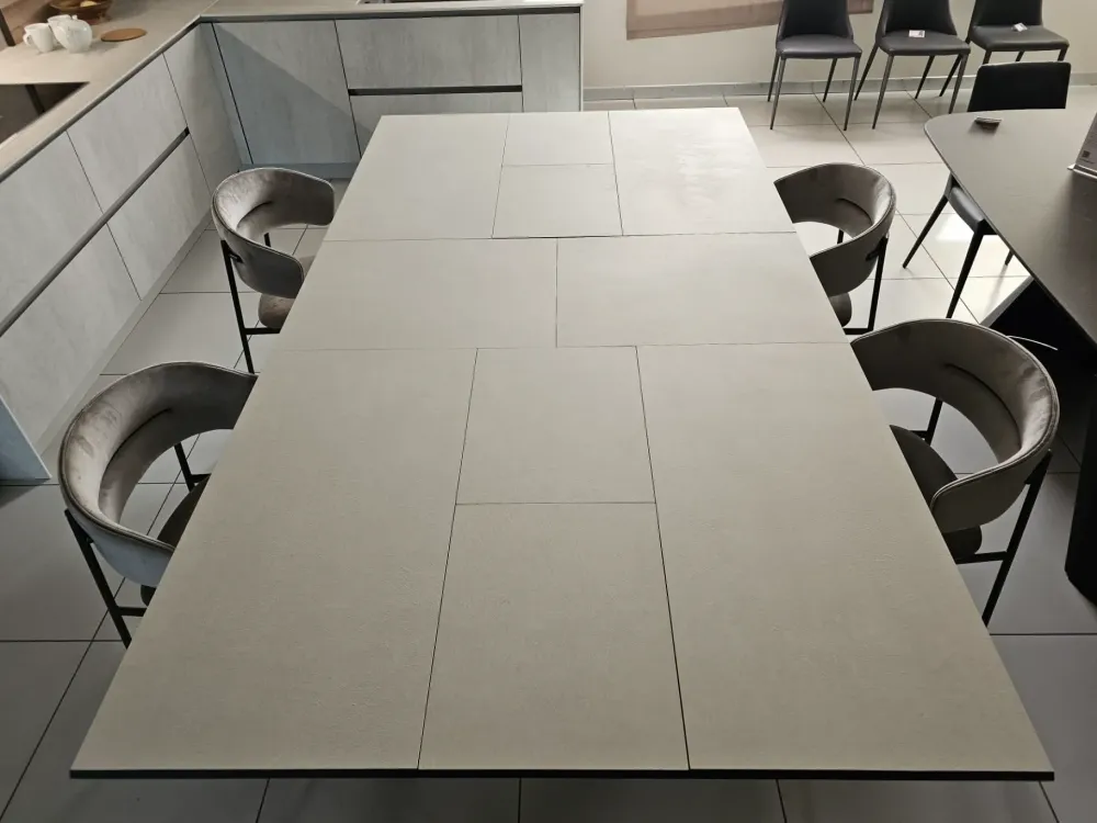 Contatta il venditore per scoprire il prezzo del tavolo Tavolo ceramica luce^Ozzio Best