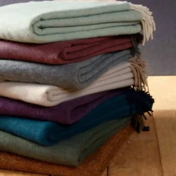 Clearance Copridivano in Piuma d'oca modello Plaid in lana merinos  a prezzo scontato Biancheria Per La Casa