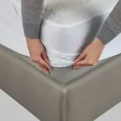 Hot Coprimaterasso in Sintetico modello Mite in Offerta Outlet Biancheria Per La Casa