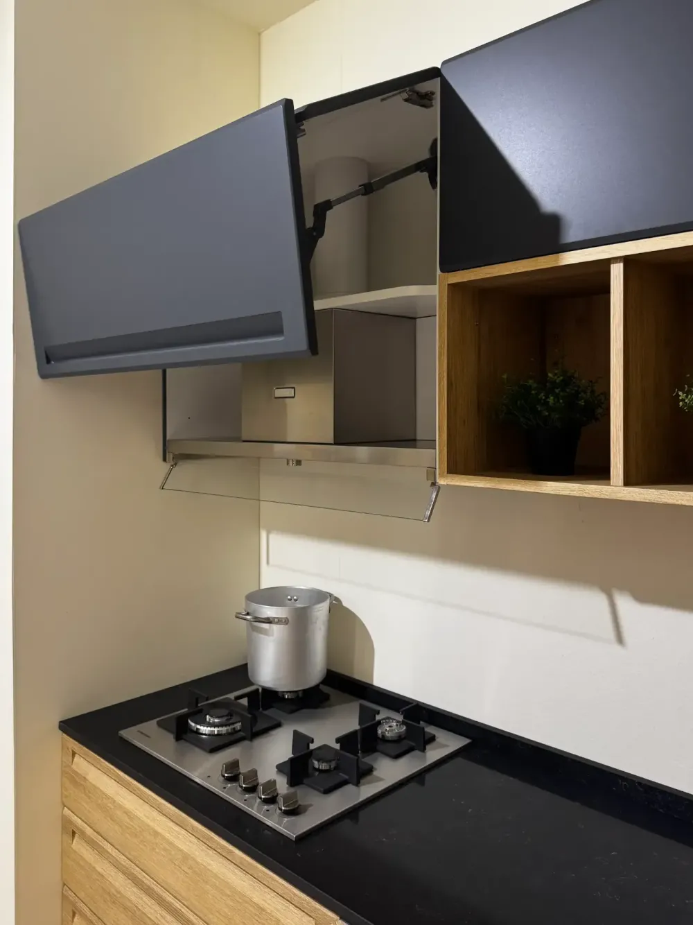 Cucina a PREZZI OUTLET in polimerico -60% Cucine Ad Angolo|Cucine Moderne