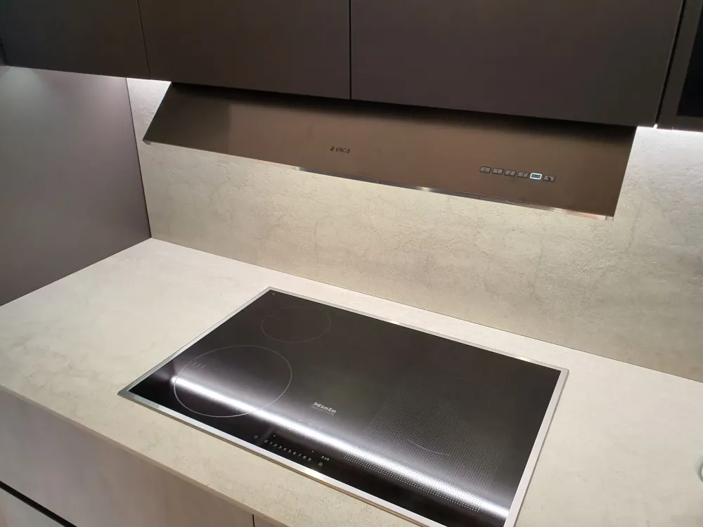 Hot Cucina a PREZZI OUTLET in laccata opaco -43% Cucine Ad Angolo|Cucine Moderne