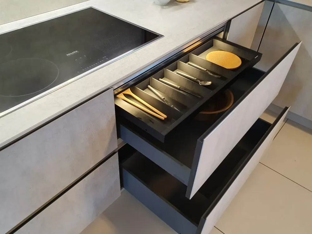 Hot Cucina a PREZZI OUTLET in laccata opaco -43% Cucine Ad Angolo|Cucine Moderne