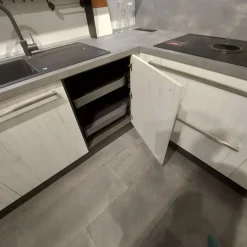 Cucina a PREZZI OUTLET in laminato materico -56%^Scavolini