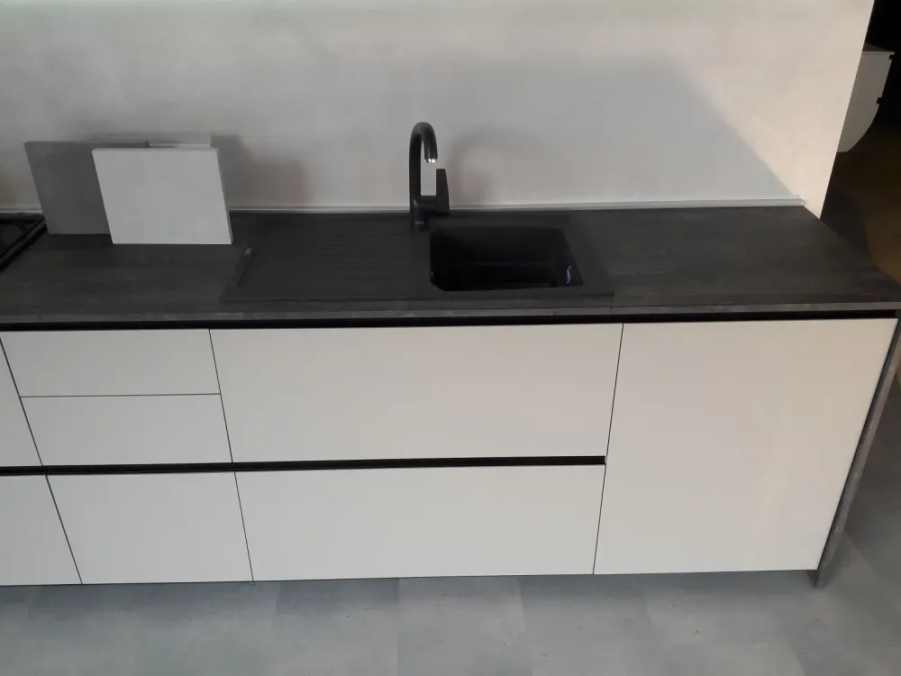 Sale Cucina a PREZZI OUTLET in laminato materico -52% Cucine Lineari|Cucine Moderne