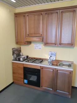 Cucina a prezzo ribassato lineare country Uefa^Artigianale Sale