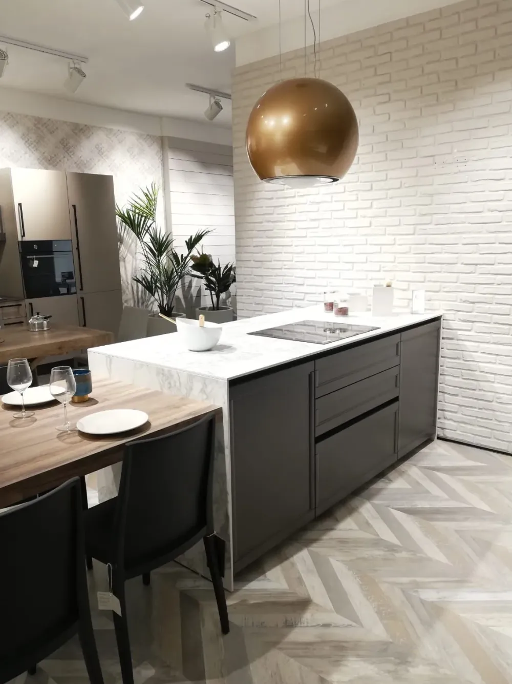 Lube Cucine Cucina a prezzo ribassato con isola moderna Flavour neck- Cucine Ad Isola|Cucine Moderne