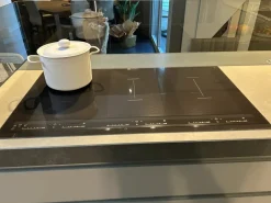 Ernestomeda Cucina a prezzo scontato con penisola design Icon air - Cucine Con Penisola|Cucine Design