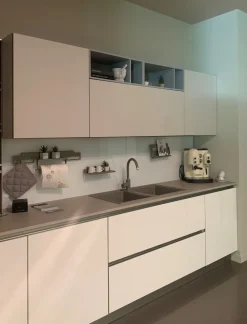 Cucina a prezzo scontato ad angolo moderna Alevè Cucine Ad Angolo|Cucine Moderne