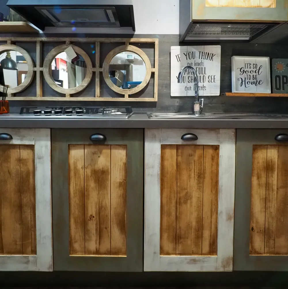 Cucina a prezzo scontato lineare provenzale Cucina nordic vintage style in legno^Nuovi Mondi Collection Discount