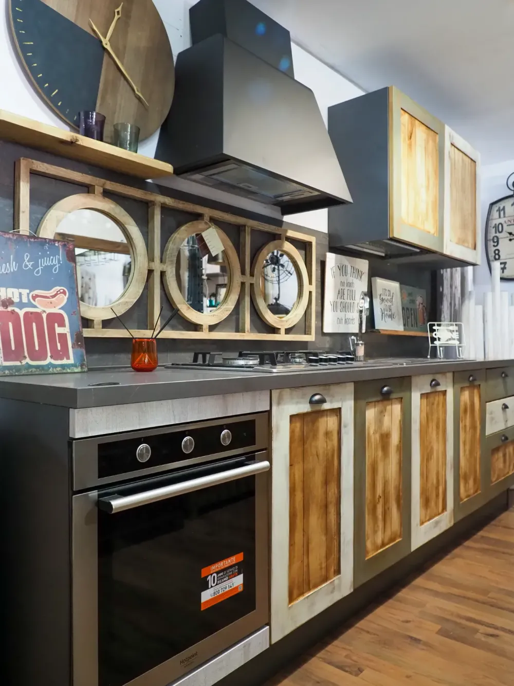 Cucina a prezzo scontato lineare provenzale Cucina nordic vintage style in legno^Nuovi Mondi Collection Discount