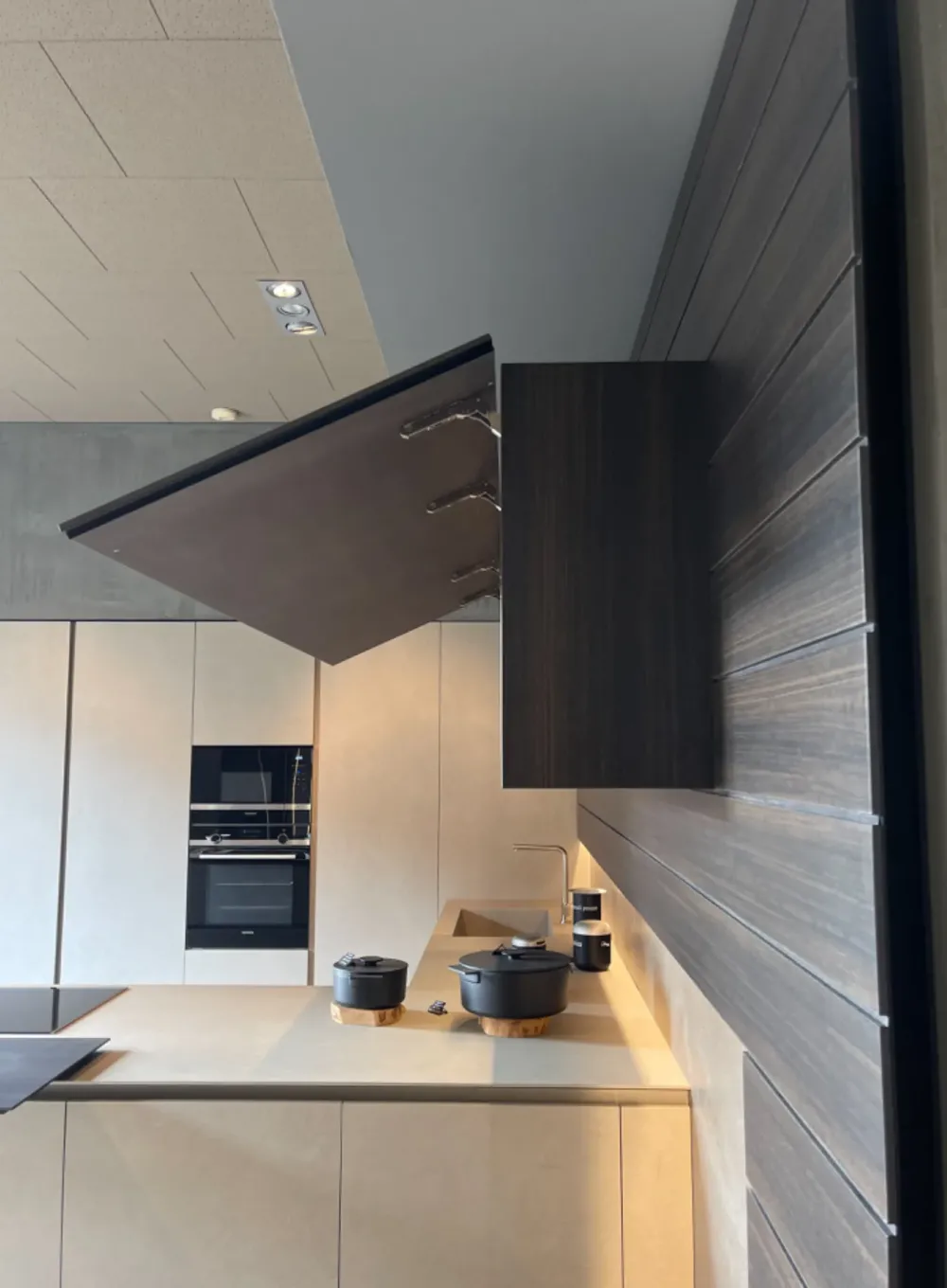 Cucina ad angolo design grigia Mh6 a soli 22600 Euro^Modulnova Best