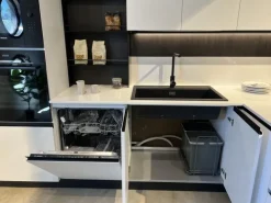 Cucina ad angolo in laccata opaco bianca Infinty a prezzo ribassato^Stosa Hot