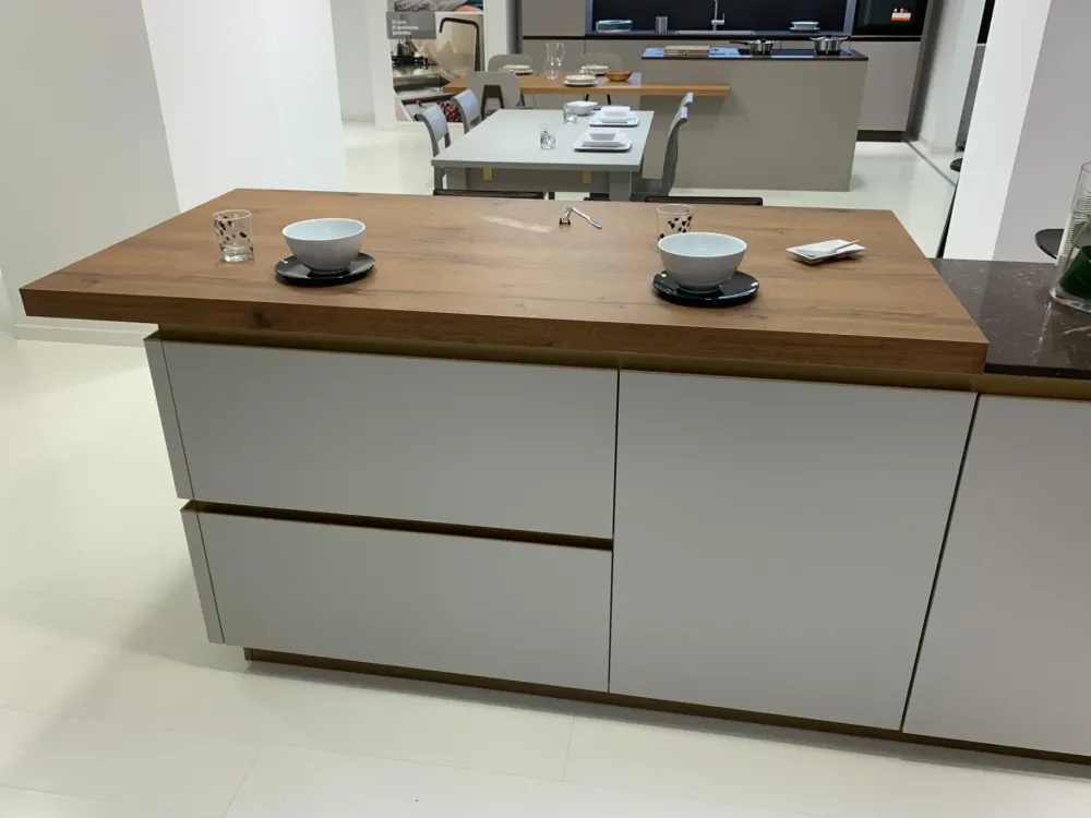 Cucina ad angolo in laccata opaco a prezzo ribassato 28%^Scavolini Online