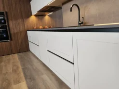 Cucina ad angolo in laccato opaco modello Crono7 ad un prezzo riservato^Artigianale Hot
