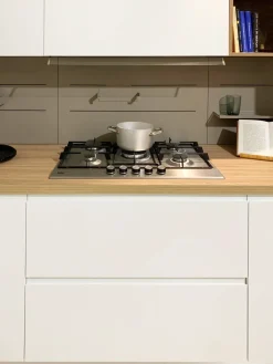Hot Cucina ad angolo in laccata opaco rovere chiaro Pura a prezzo scontato Cucine Ad Angolo|Cucine Design