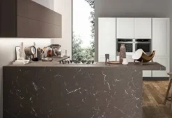 Arredo3 Cucina ad angolo in laccata opaco bianca Frame a prezzo scontato- Cucine Ad Angolo