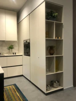 Cucina ad angolo in laminato materico a prezzo ribassato 34%^Scavolini Clearance