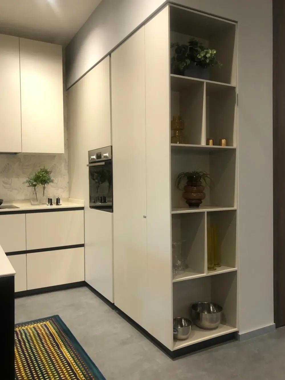 Cucina ad angolo in laminato materico a prezzo ribassato 34%^Scavolini Clearance