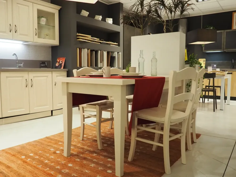 Cucina ad angolo in legno magnolia Madeleine a prezzo ribassato^Scavolini Discount