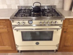 Sale Cucina ad angolo in legno rovere chiaro Rovere a prezzo ribassato Cucine Ad Angolo