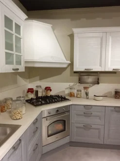 Cucina ad angolo in legno a prezzo scontato 36%^GM Cucine