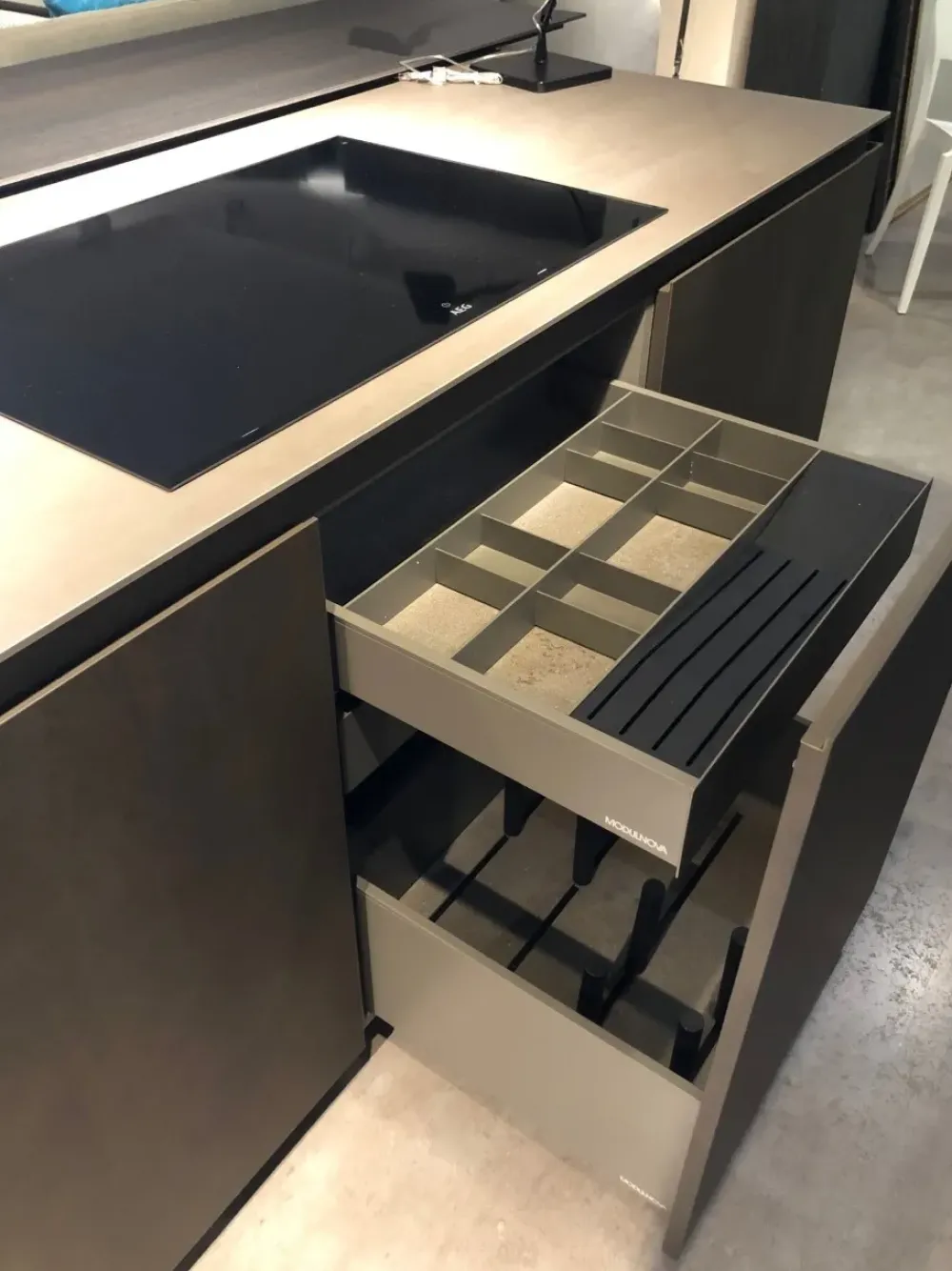 Cucina ad angolo in melaminico a prezzo scontato 50%^Modulnova Outlet