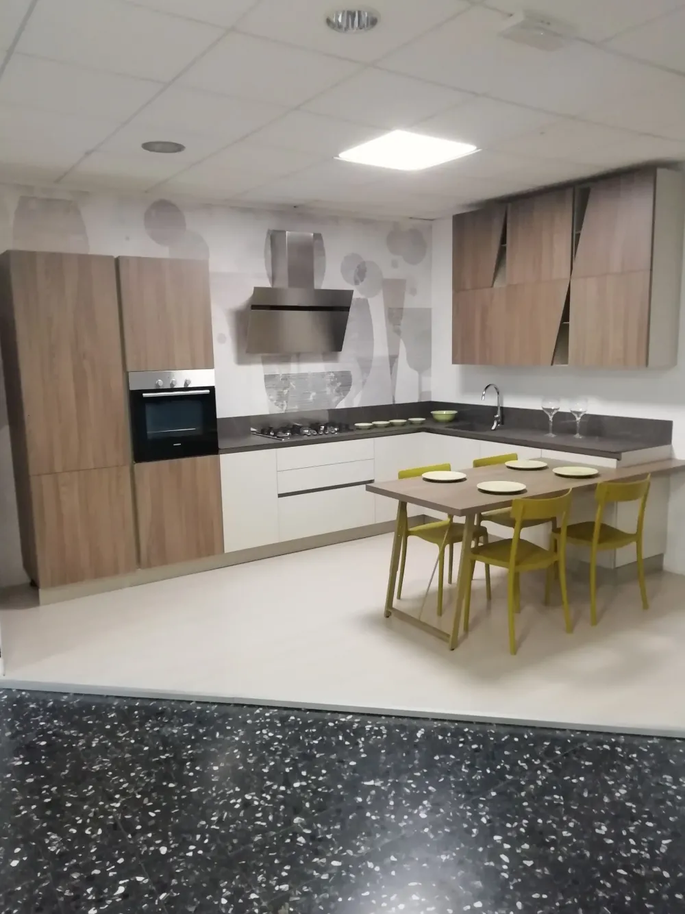 Discount Cucina ad angolo in polimerico opaco a prezzo scontato 40% Cucine Ad Angolo|Cucine Moderne